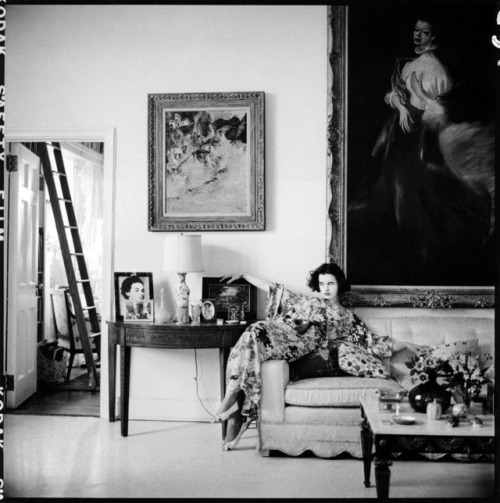 Gloria Vanderbilt in her apartment in the South Penthouse at 10 Gracie Square New York, 1956