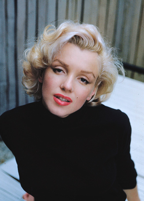 missmonroes:Marilyn Monroe photographed by porn pictures