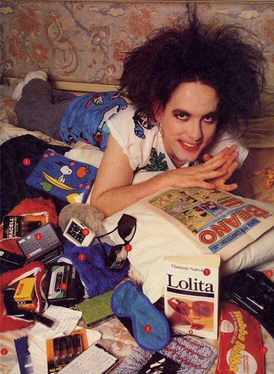 thecuremania:  oh Robert, you creepy, handsome fuck