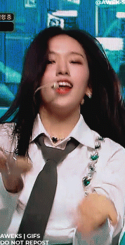awek-s:   yujin during love dive era for @diosmenu      /     requested by @amarakaran