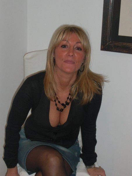 grannyforporn:mature women dress like sluts to get attraction of young boys 33Hot hot milf!