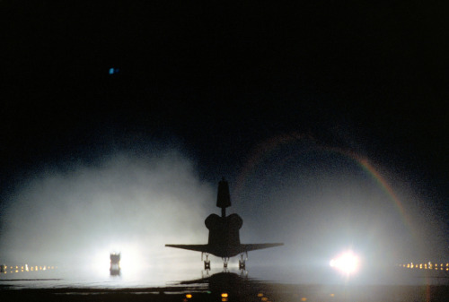 STS-93 Landing (July 27, 1999) Space Shuttle Columbia’s STS-93 mission landed at the Kennedy S