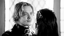 emilieblunt:  I want to go home // Come back to me 