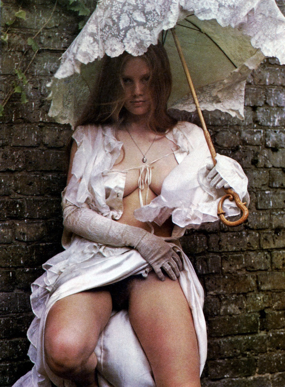underview:  contemporaindufutur:    Rosemary Hamilton, Penthouse Magazine 1974  