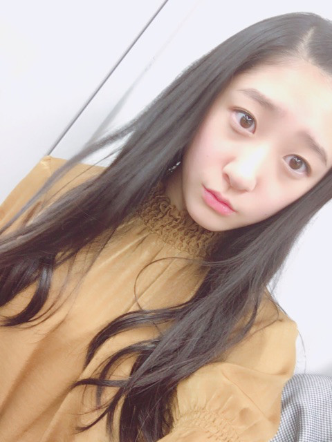 おでこ♡秋山 眞緒｜つばきファクトリー オフィシャルブログ Powered by Ameba