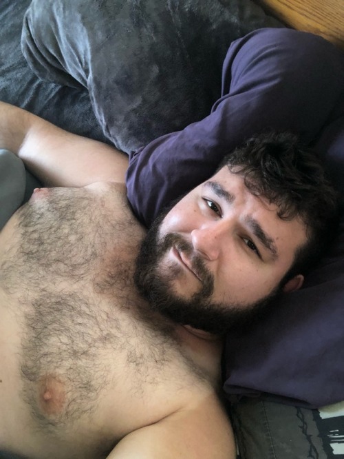 daddysboykuma:Who wants to cuddle?