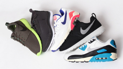 sneakerphotogrvphy:  Nike Running Sneakers - Available @ SNKRS.COM by www.snkrs.com on Flickr. 