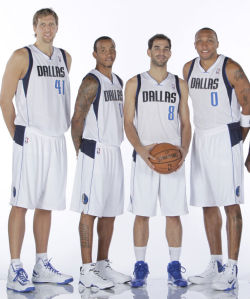 its gonna be reeeaaalll interesting to see both monta ellis and jose calderon on the mavs this season