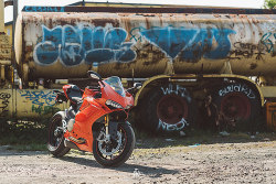 todomotor:  Lee’s Ducati 1299 Panigale S