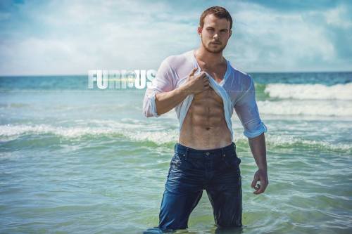 cdnlifter27:  Jonny ReidPhotos: FuriousFotog