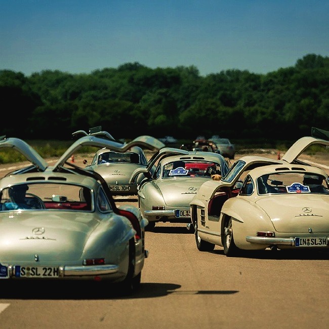 mercedesbenz:  Family Trip. combustible-contraptions:  The Wings of Mercedes Benz
