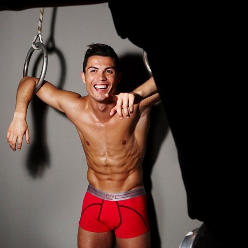 hotcelebs2000:  CRISTIANO RONALDO