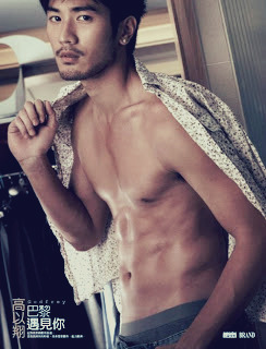 ayogukkie:  alwaysdotherightthing:  claudiagray:  A little Godfrey Gao brightens everyone’s evening.  thefalloutkid:  i am so not sorry for this   why does Godfrey always come out the blue uninvited on my dash though  Wow. Godfrey’s ass always shocks