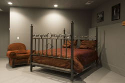 killerkittypics:  Custom Bed-Get Kinky