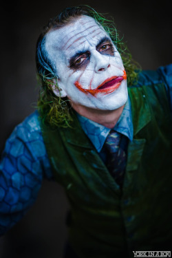 cosplayblog:   Joker from The Dark Knight