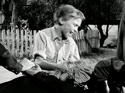The Night Of The Hunter 1955 | Dir. Charles Laughton.