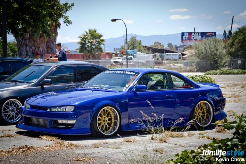 sidewaysjdm:  sidewaysJDM JDM - stance - drift - cars  I bet that dude swept the path he drove thoroughly. Lol