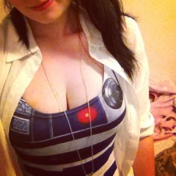 starwarsgonewild:  Beep boop beep boop. #r2d2 #starwarsgirl #starwars #happy #present blackmilkclothing