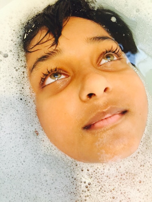 sparkplugmisadventures: browngirl: my little brother was taking a bubble bath the other day your lit