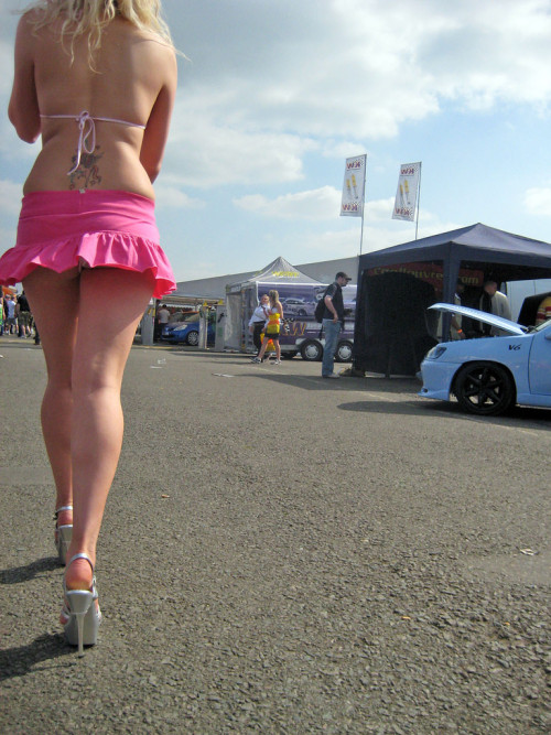 bimbos-paradise:  tumblr batch upload bloadr.com (FB) 