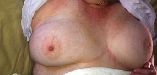 bigboobsamateurpregnant:  Big Boobs, Amateur & Pregnant: Submit You Pictures Here: