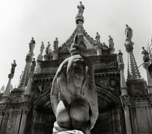 vanmatre: Herbert List ITALY, Venice. 1939. Statue of Mars by Jacopo Sansovino, behind St Mark&rsquo