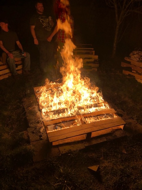 How my Saturday night went for my buddies birthday … I might love fire 😂🤷🏼‍♂️