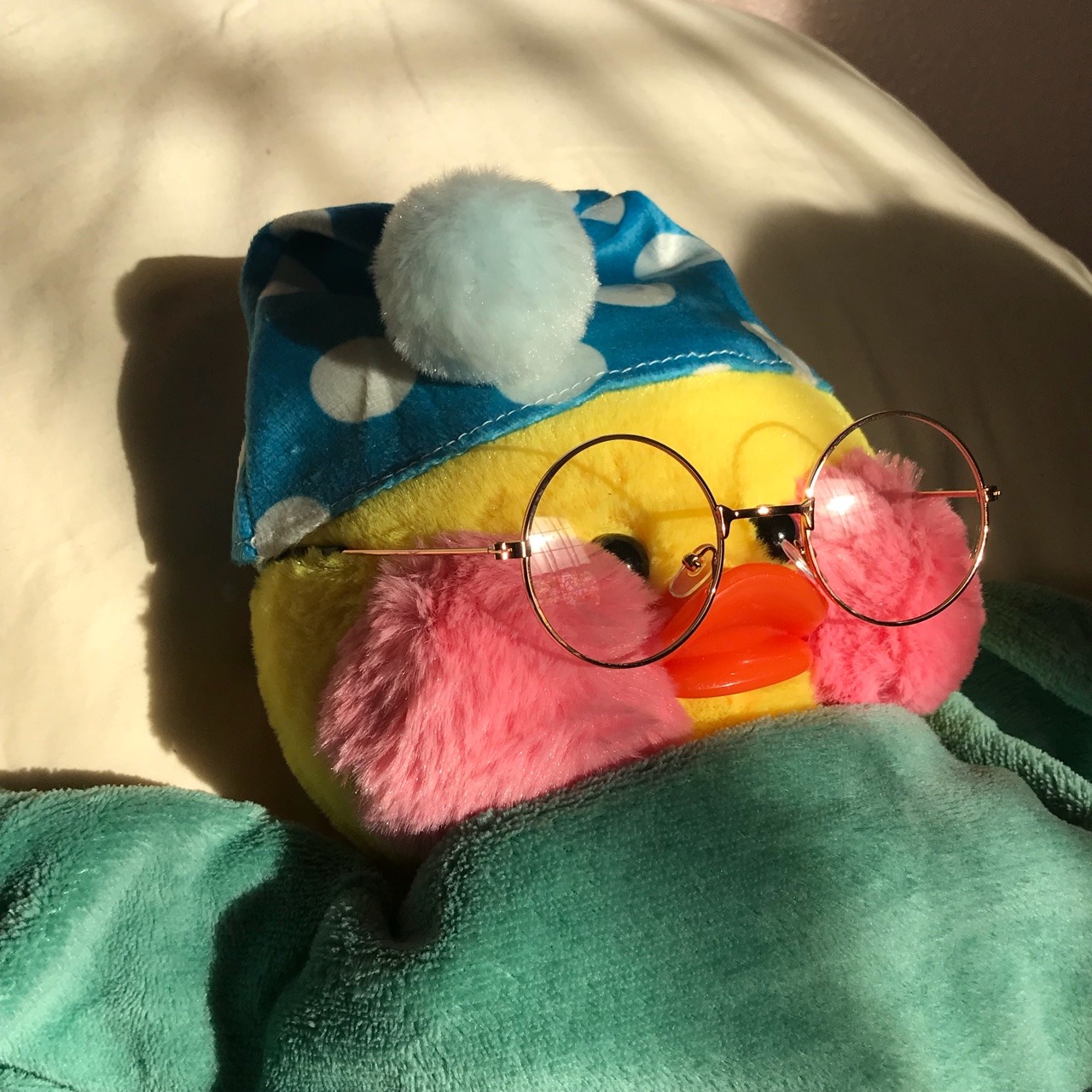 roseperfume: I’m actually crying my mom bought me this ???