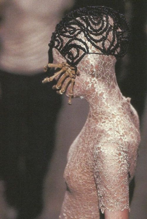Alexander McQueen Fall/Wint 1996