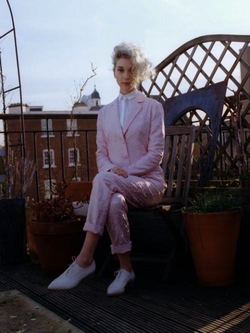 tinyhomosexual:tracetheandes:Annie Clark for Wonderland Magazinepetit-pavot