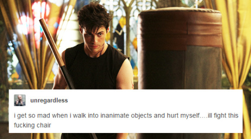 courfeyac:  flowerharry: alec lightwood + tumblr text posts  