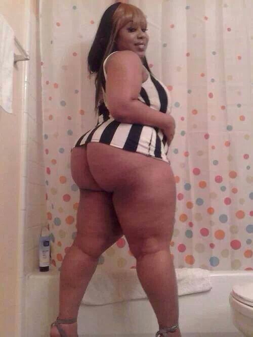 beautyandthickness:  Thick Thursday