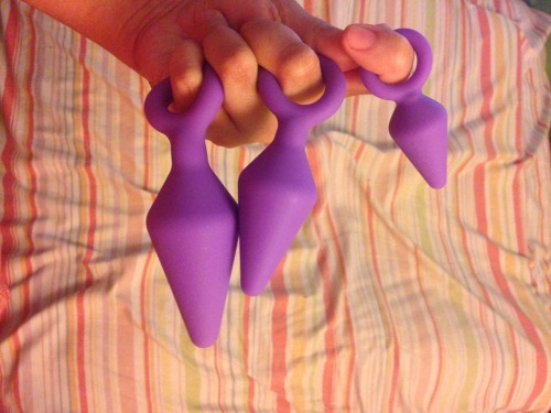 My girlfriend has given me permission to upload her nudes as long as  they don’t show her face. I think that’s hot as fuck, so here I go  showing her off for all the world to see. =)Set #36Baby got us some sex toys as a gift for our two-year anniversary.