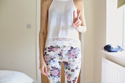 Top - Pacsun // Leggings - H&amp;M (old) // Shoes - Matalan (kids) (via alessandralily: Flowery 