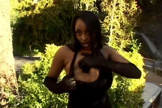 ebonypussies:  Carmen Hayes makes me feel some type of way more gifs here