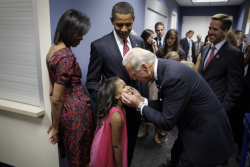 lsxcrowned:  thesickestsinner:  itslaroneppl:  black–lamb:  black-charm:  highkey-melanin:  accras:  Uncle Joe and his little SashaI was seriously crushing on those two back in Obama 2008   How have I never seen these before?!😩😢😍  Awwwwww