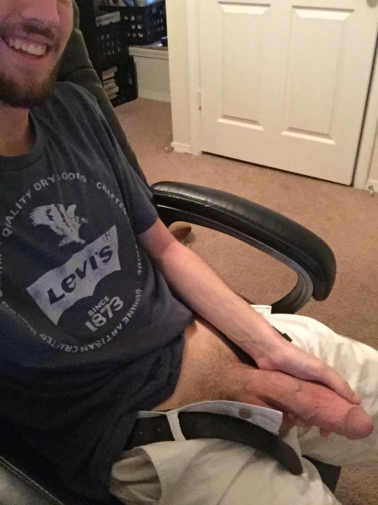 scyguy46:  video jerking his cock: https://eroshare.com/56yrfw9e#piss video: https://eroshare.com/l2zkk0nk