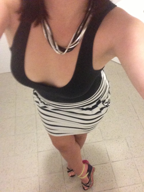 mylittleblackandwhitelies:  No panty lines ftw!!  Very nice
