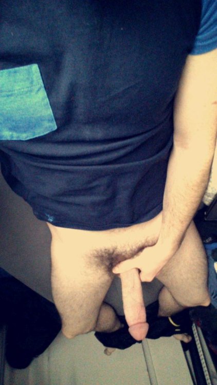 naked-straight-men:  After a long shift.