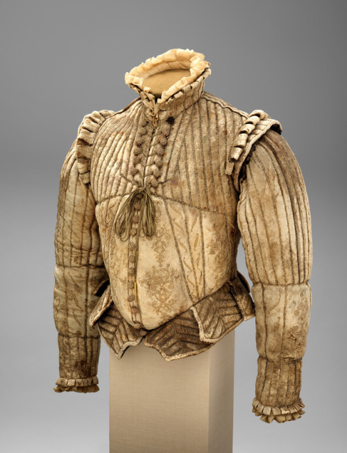 fashionsfromhistory:Fencing Doubletc.1580This doublet is a rare example of sixteenth-century male cl