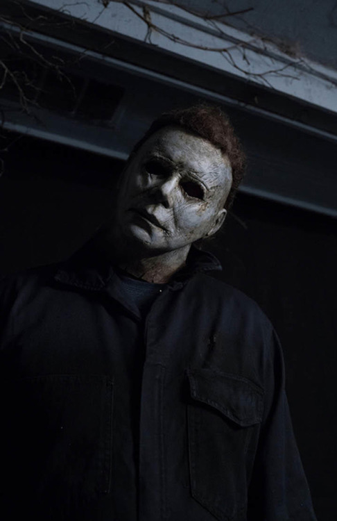 cinexphile:Creepy new look at Michael Myers in Halloween (2018)