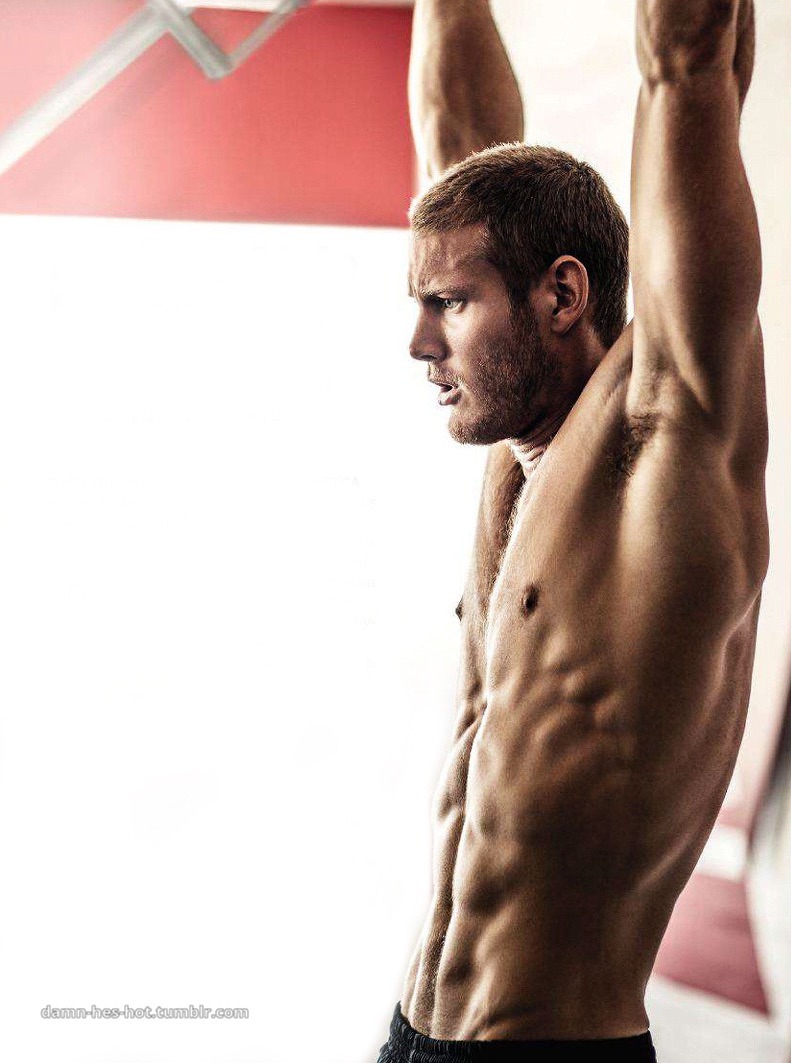 damn, he's hot!