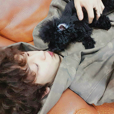 brbcrawlingtokorea:Chanyeol ♥ dogs moodboard for anon