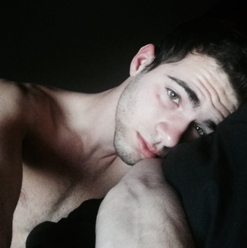 lavapeople: gleak: woke up like dis Aww