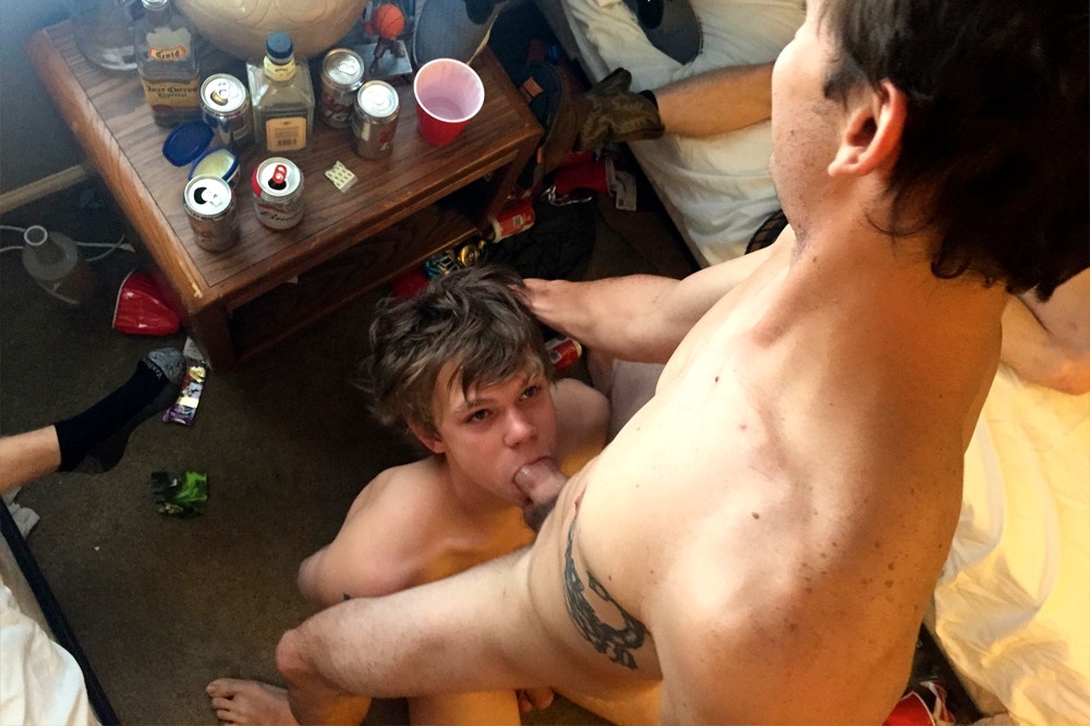 dirtysmellysocks:  http://dirtysmellysocks.tumblr.com/