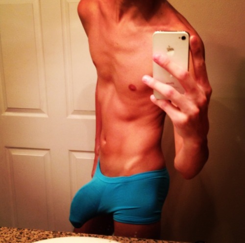 youngberlinboy:  jae17bottom:  southerncrotch:  Half donkey, on his father’s side  Very nice  http://youngberlinboy.tumblr.com/
