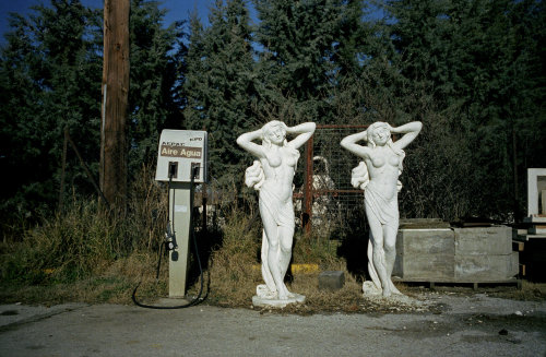 wtxch:Dimitri MellosGas station. Near lake Prespa, northern Greece, 2006