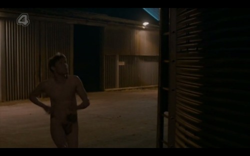 jsuavazblog:Billy Howle en la serie Glue.