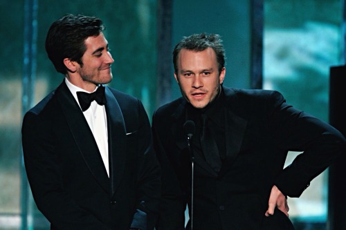 just-jake-gyllenhaal: Jake Gyllenhaal & Heath Ledger - 2006 SAG Awards