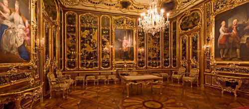 versaillesadness: Palace Of The Week - Schönbrunn Palace Located in Vienna, Austria, the Schönbrunn 